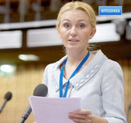 Atitudinea: Parlamentarii Constanţei ar cânta imnul cu 